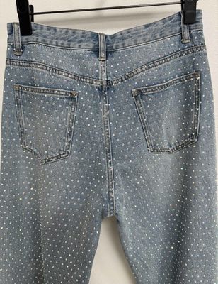 Modası Gelişmiş Rhinestone Ziyaretleri Gözleri Çekecek Düz Kesilmiş Jeans Moda Görünümü