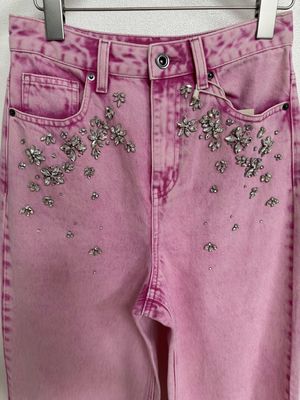 Ekstra Uzun Geniş Bacak Tasarımı, Bacak Uzatma Efekti İçin Pembe Jeans