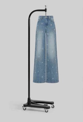 Klasik ve Şımartıcı bir siluet için Yüksek Belli Geniş Bacaklı Jeans