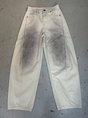 Yüksek belli dizayn denim altı hoş bir siluet için
